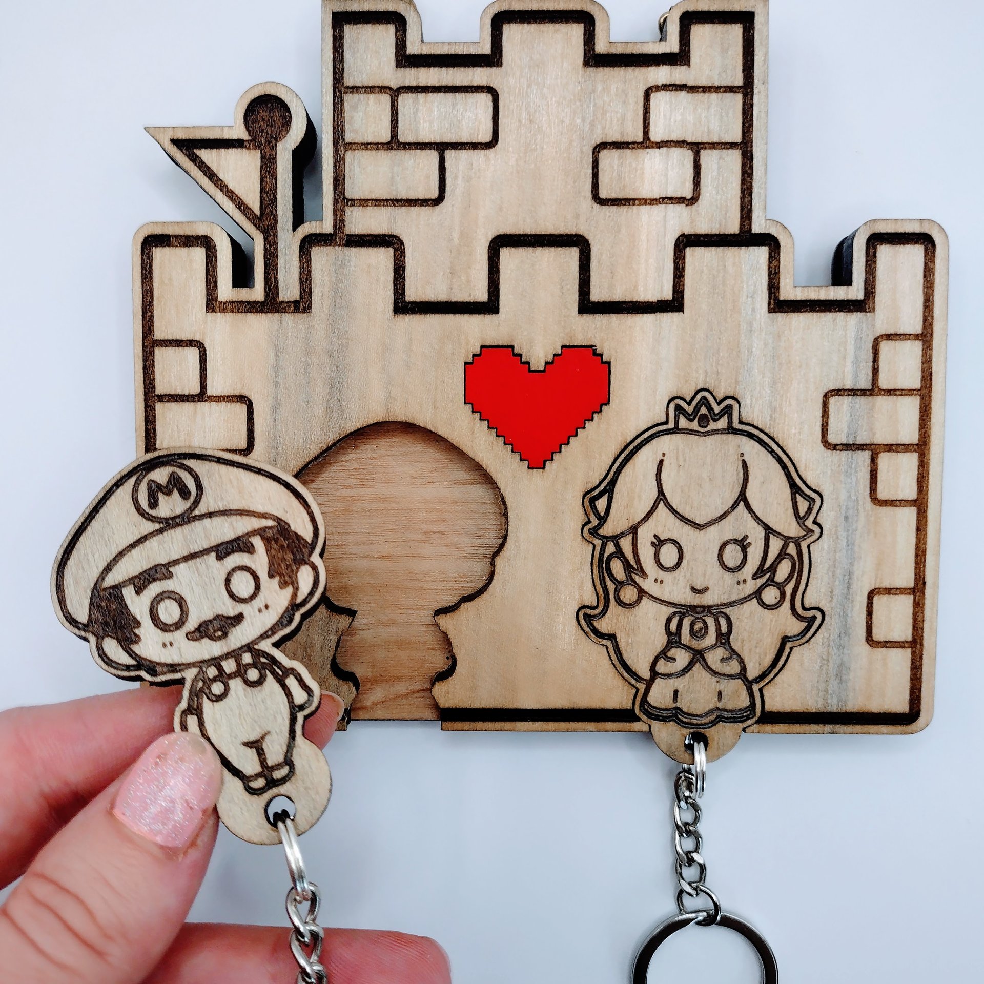 Mario & Peach Wall Keyholder Set