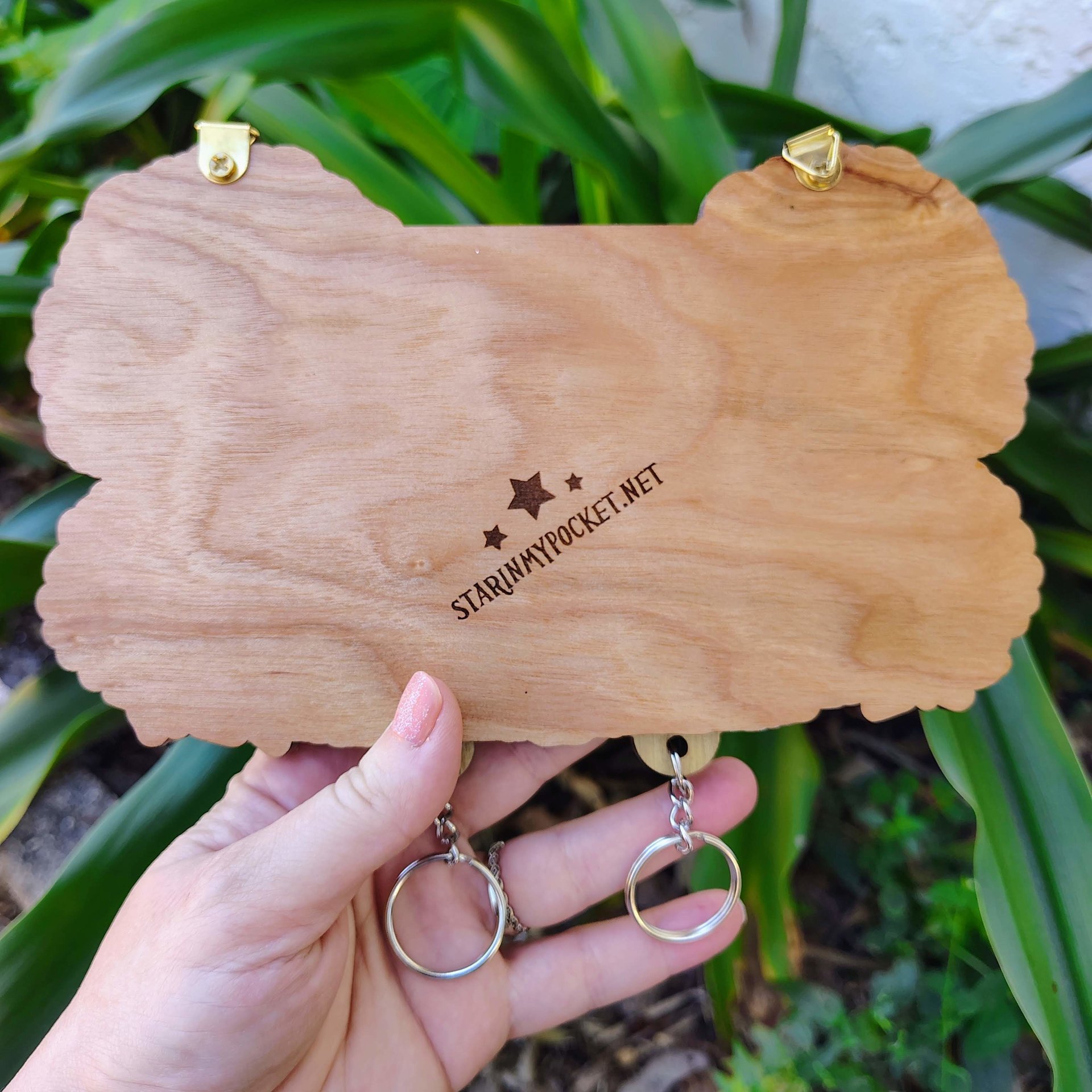 Apothecary Diaries Keyholder - Hand Painted
