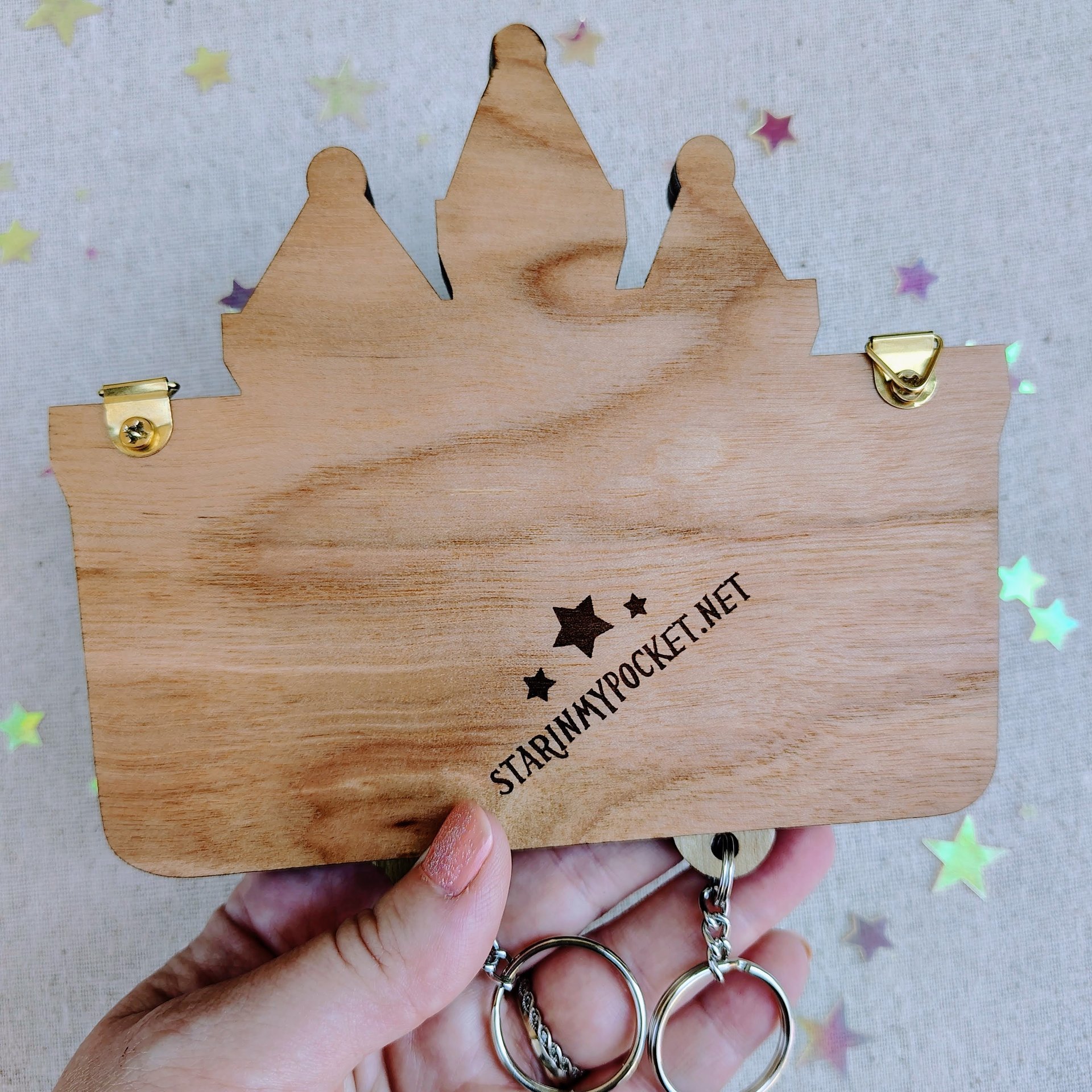 Hyrule Castle Keyholder – Hand Painted