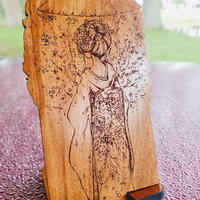Japanese Maiko Wood Engraved Phone Dock