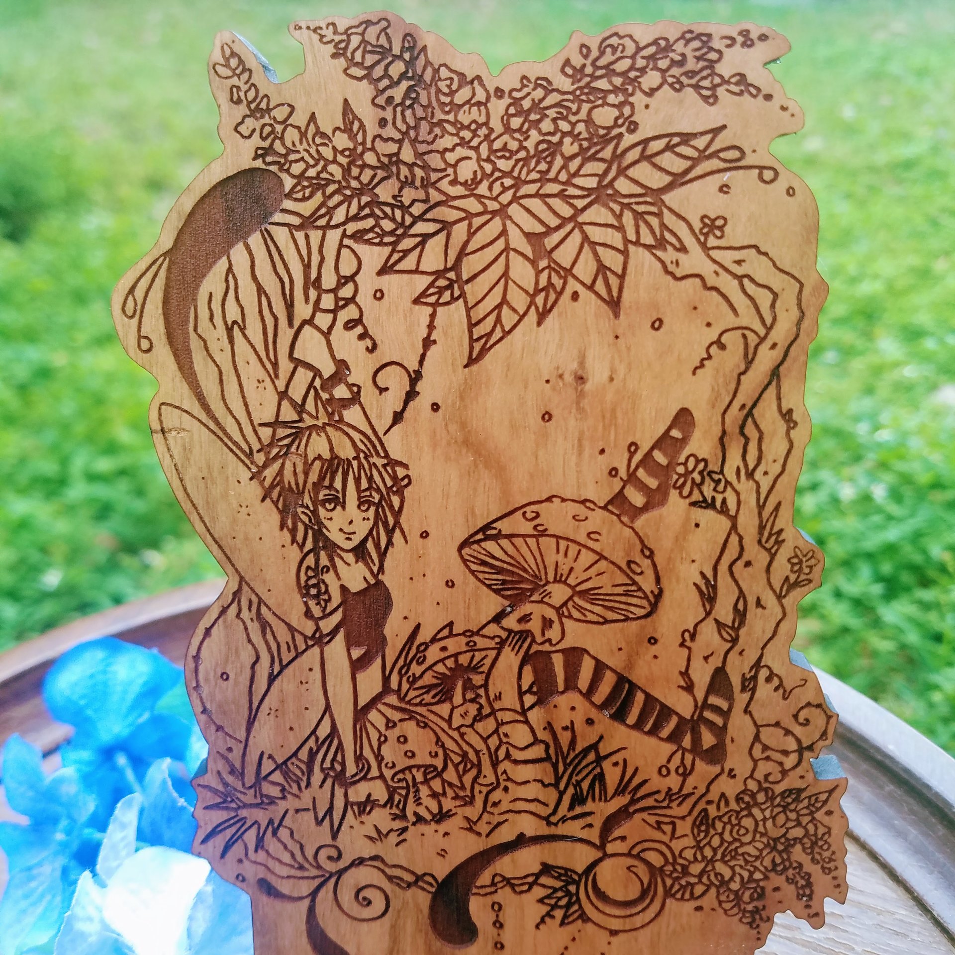Snapdragon Fairy Phone Dock Cherry