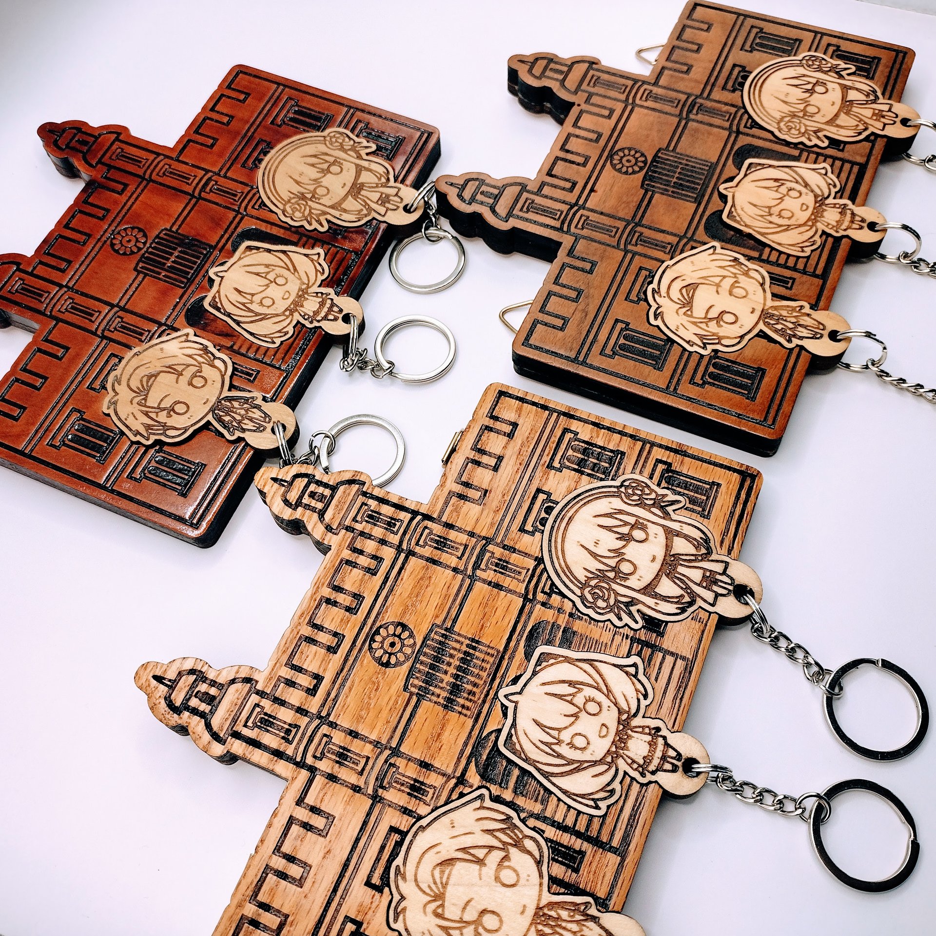 Keyholder Set Spies Trio