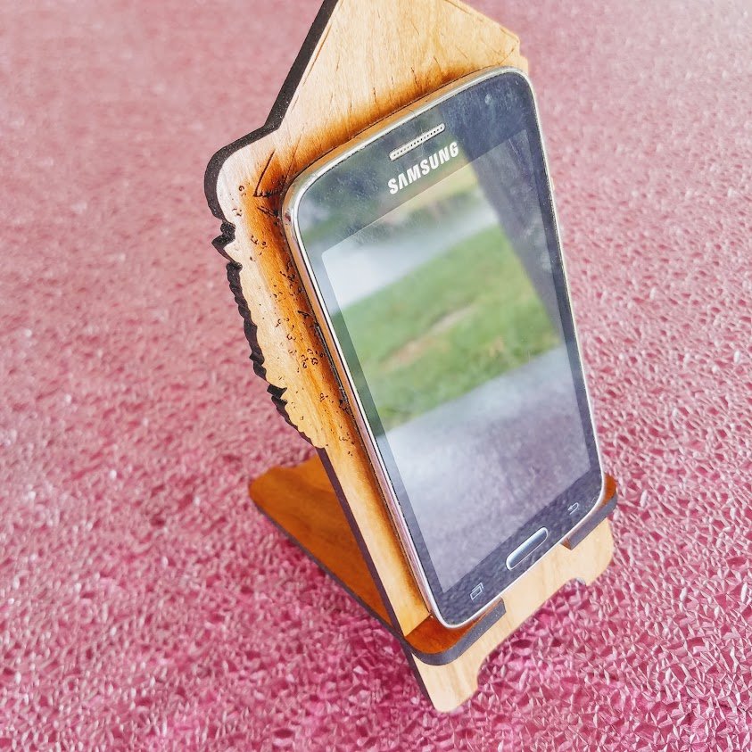Maiko Phone Dock Cherry *Sold